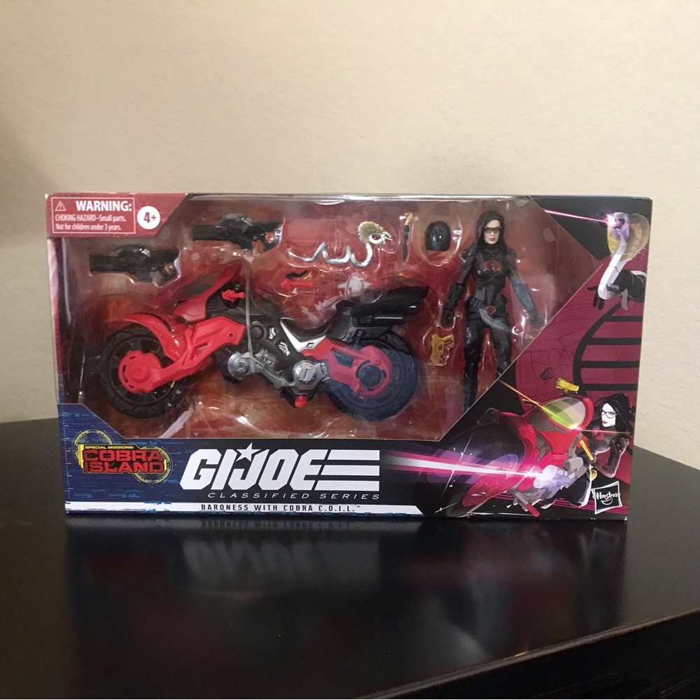 G.I. Joe Classified Series Baroness with Cobra C.O.I.L. Cobra Island NWT
